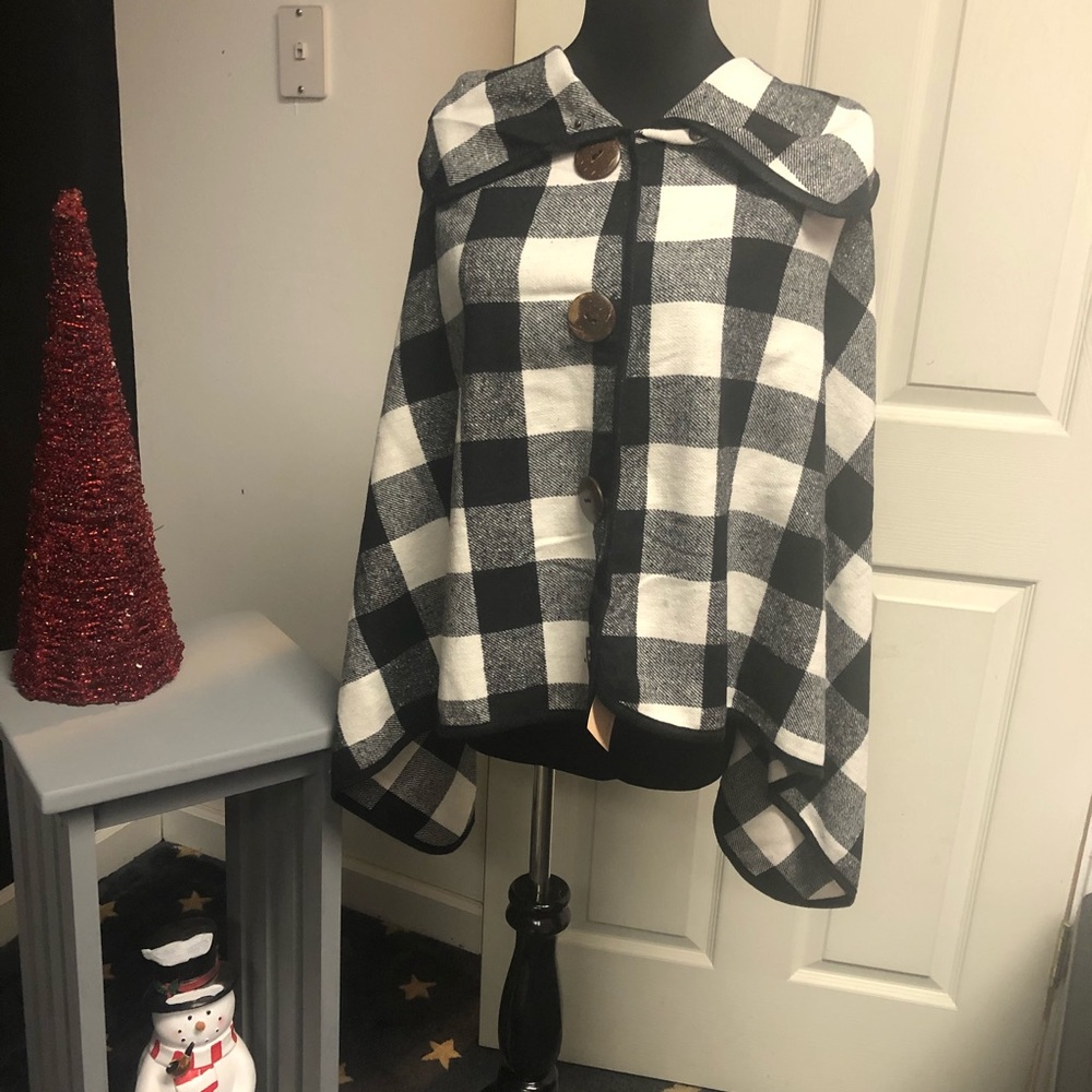 Buffalo Check Cape